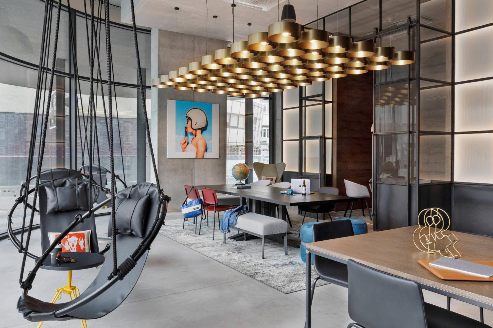 Moxy Kaunas Center Екстериор снимка